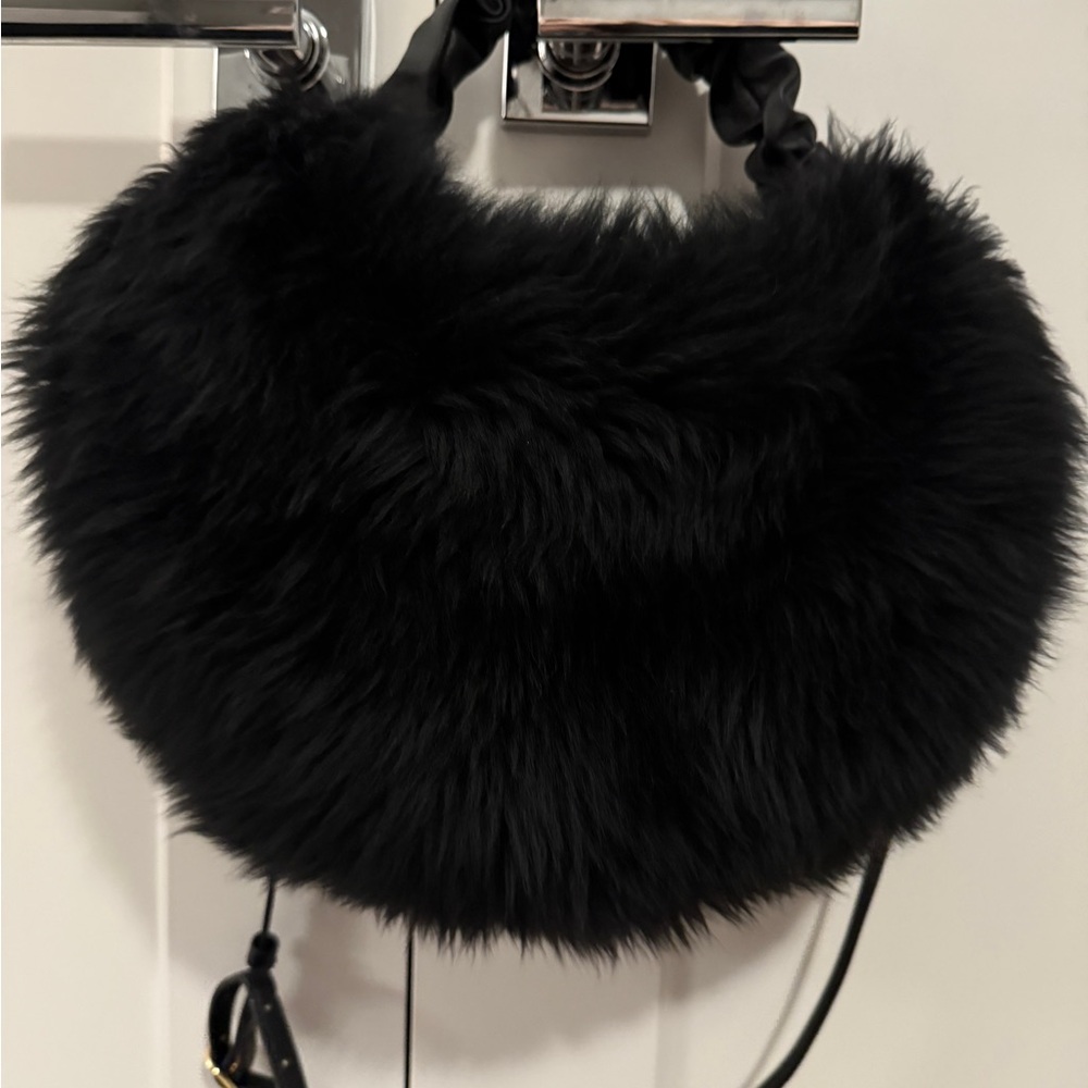 Elegant Black Faux Fur Shoulder Bag